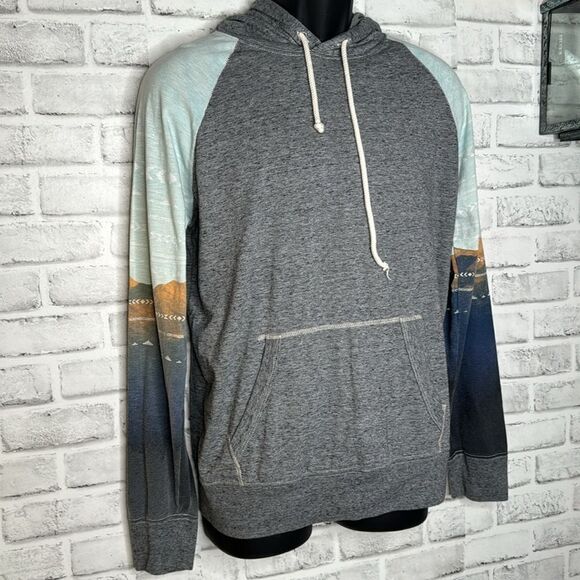 American Eagle Fitted Forest Outdoor Aztec Hoodie Long Sleeve Size Small - Picture 2 of 5